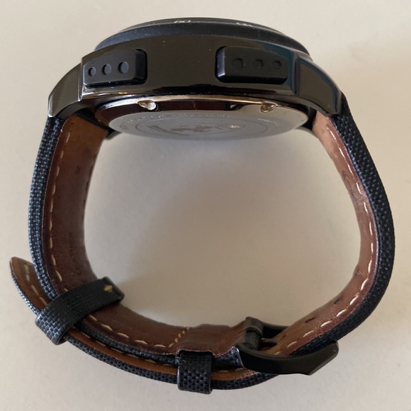 Excellent condition Ferrari men’s multi function watch - Picture 3 of 6